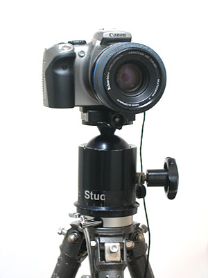 Schneider-Kreuznach 80mm F2.8 Xenotar on a Canon EOS Kiss Digital